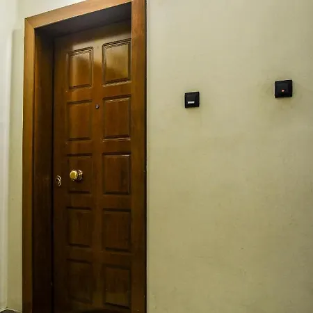 Center * Tesalónica